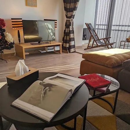 Confortable A Epinal: 2 Chambres, Parking Prive, Tv, Wifi, Proche Commerces Et Evenements - Fr-1-589-641 Apartment
